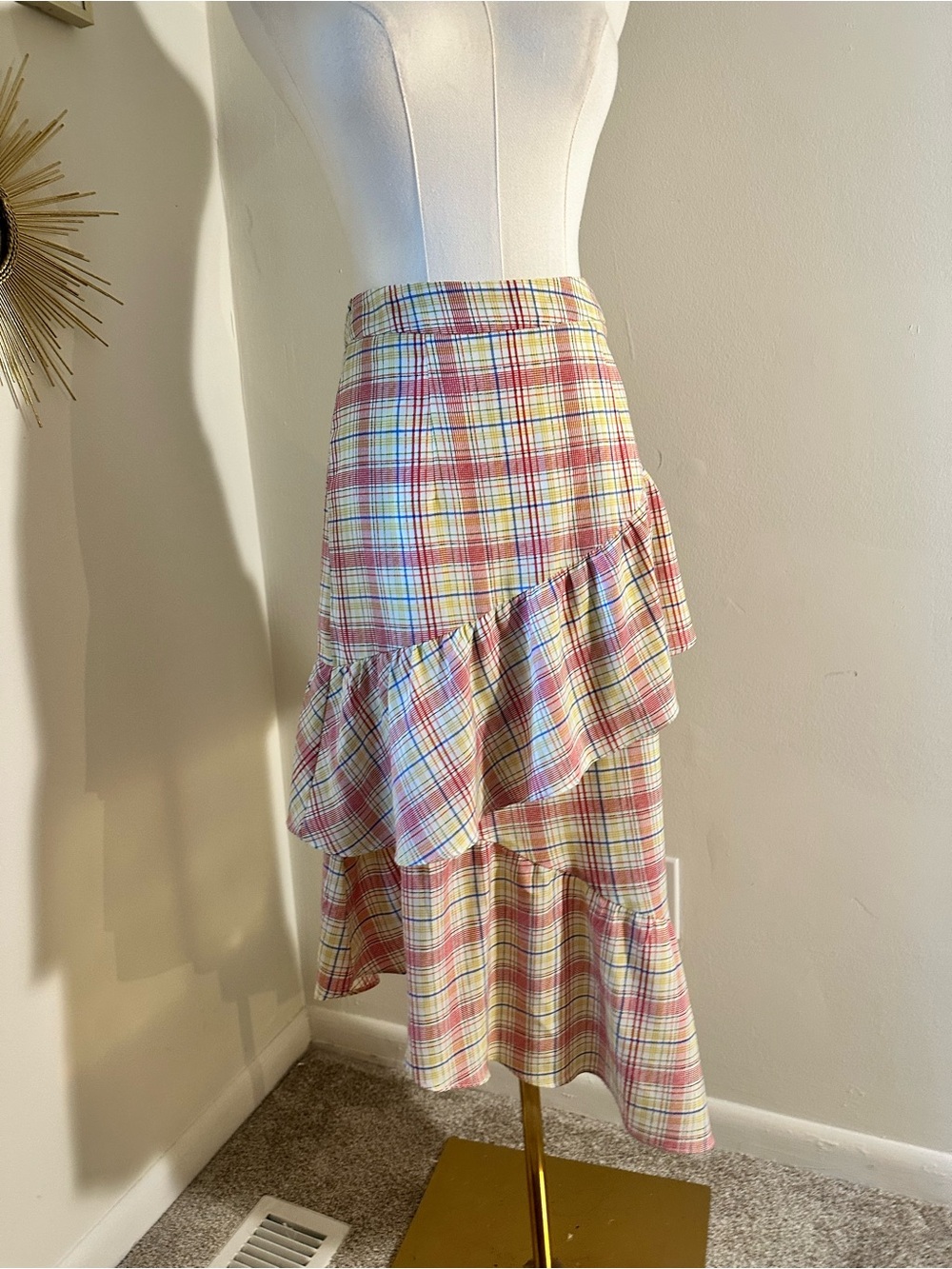 GLAMOROUS multi-colored plaid midi skirt with ruffles in a US 4